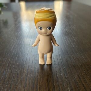 Sonny Angel cream puff